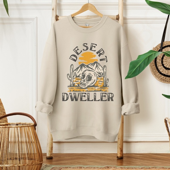 Desert Dweller Graphic Crewneck Sweatshirt - Picture 4 of 10